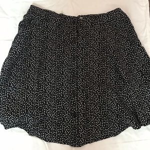 Black skater skirt